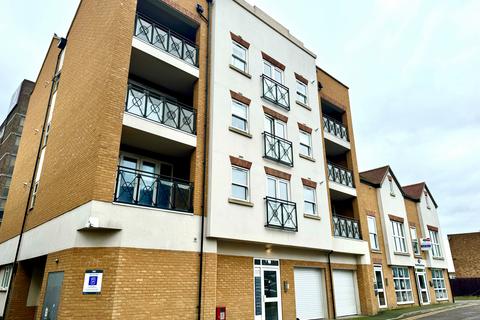 2 bedroom flat to rent, Finley Court, Fairfield Road, CM14