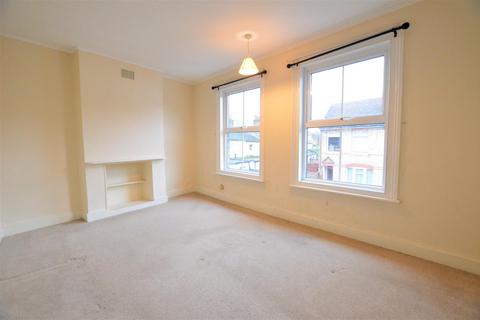 2 bedroom terraced house to rent, Lower Paxton Road, St Albans, AL1