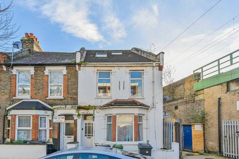 73a Skeltons Lane, London, E10 5BT