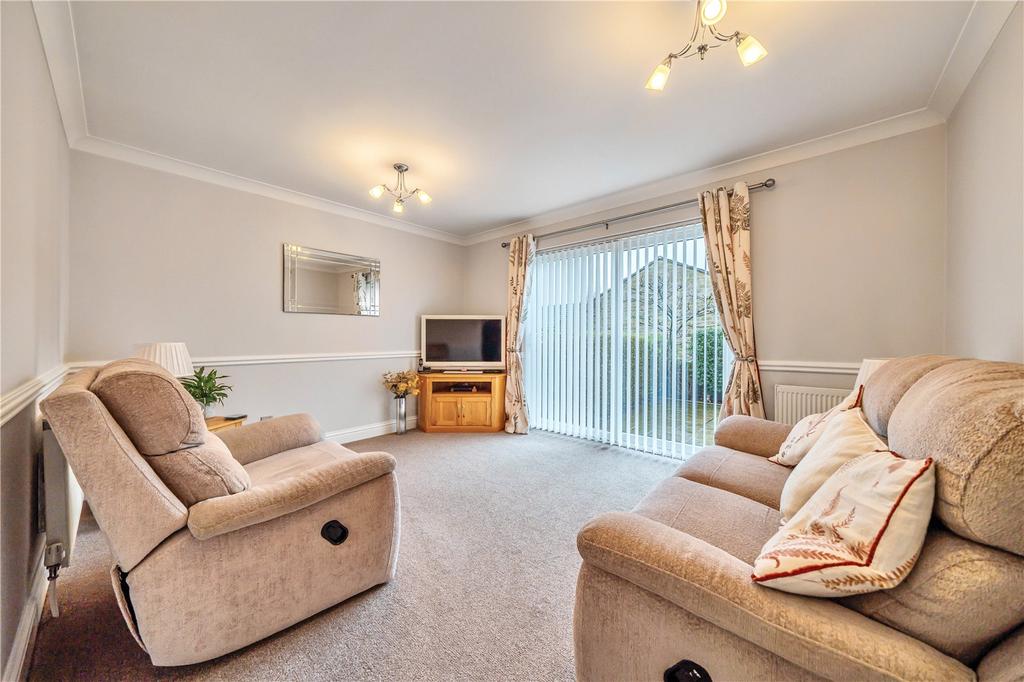 Cottingley Road, Allerton, Sandy Lane, Bradford, BD15 2 bed terraced