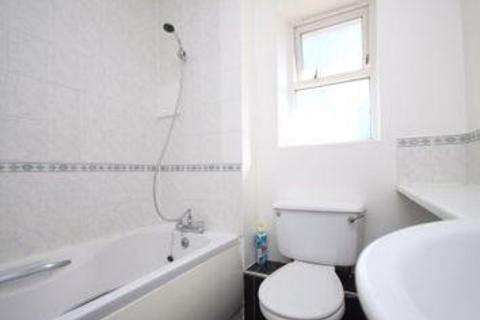 2 bedroom flat to rent, Stoneyard Lane, London, E14