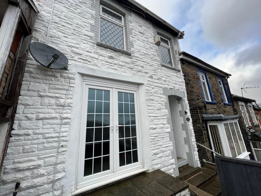 Thomas Street Tonypandy Tonypandy 3 bed terraced house £99,950
