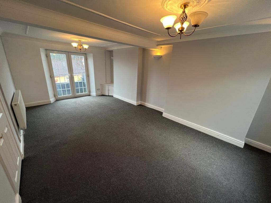 Thomas Street Tonypandy Tonypandy 3 bed terraced house £99,950
