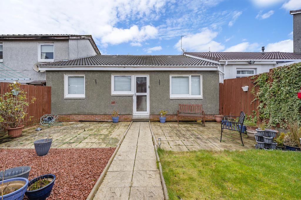 83 Ellisland, Kirkintilloch, G66 2UA 1 bed terraced bungalow £105,000