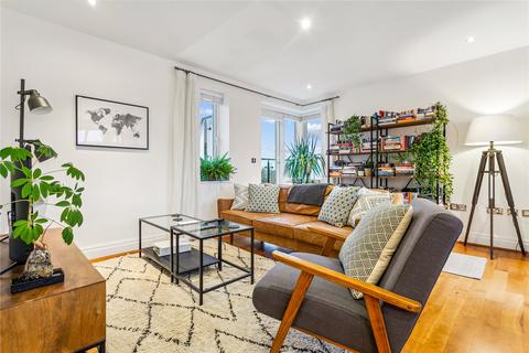 2 bedroom flat to rent, Strand Drive, Kew, Surrey