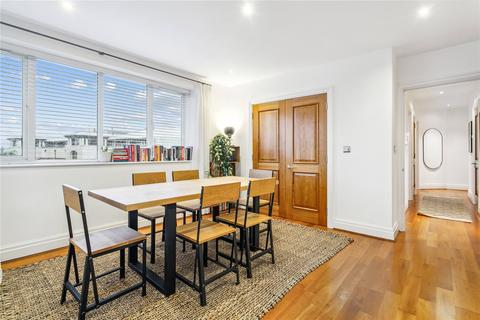 2 bedroom flat to rent, Strand Drive, Kew, Surrey