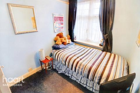 38 Ardwell Avenue, Barkingside, Ilford, IG6 1AW