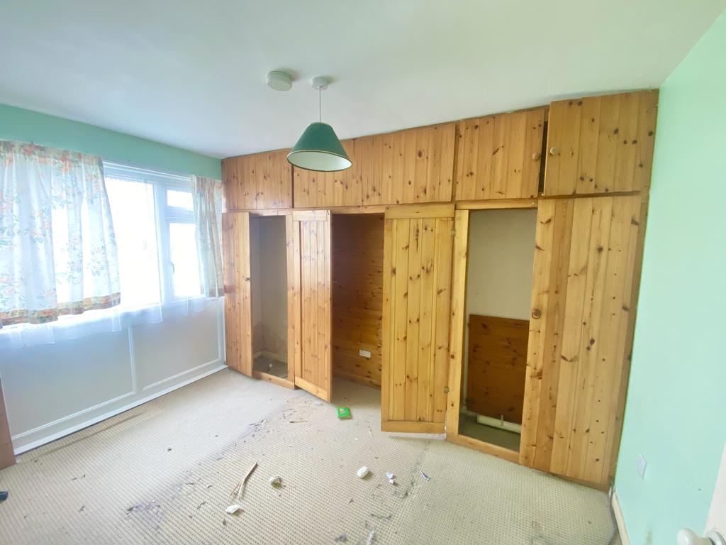 Jelbert Way, Eastern Green, Penzance... 2 bed flat £90,000