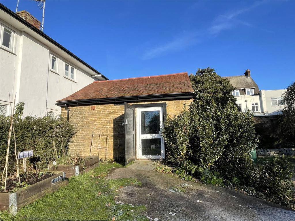 Leigh Library Gardens,Broadway West, LeighonSea, Essex, SS9 Shop £