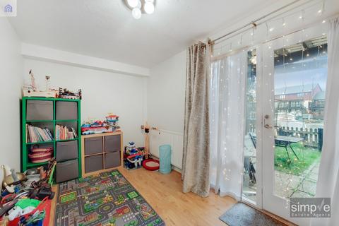 4 bedroom townhouse for sale - Marina Approach, Hayes, UB4