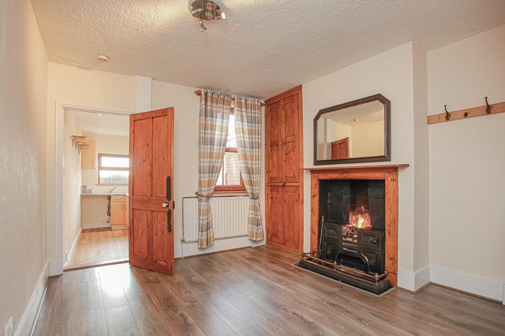 Causeway, Banbury 3 bed terraced house £259,950