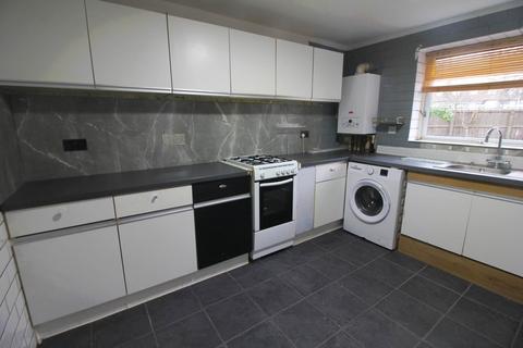2 bedroom apartment to rent, Sefton Court, Jersey Road, TW3