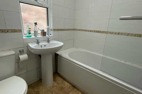 75 Bowden Road, Liverpool, L19 1QW