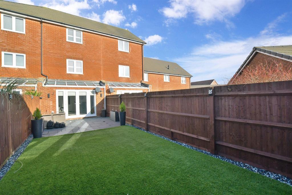 Thompson Grove, Littlehampton, West... 4 bed townhouse £400,000