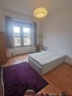 3 bedroom flat to rent, Otago Street, Glasgow G12