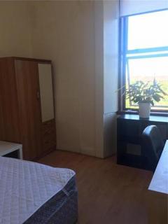 3 bedroom flat to rent, Otago Street, Glasgow G12