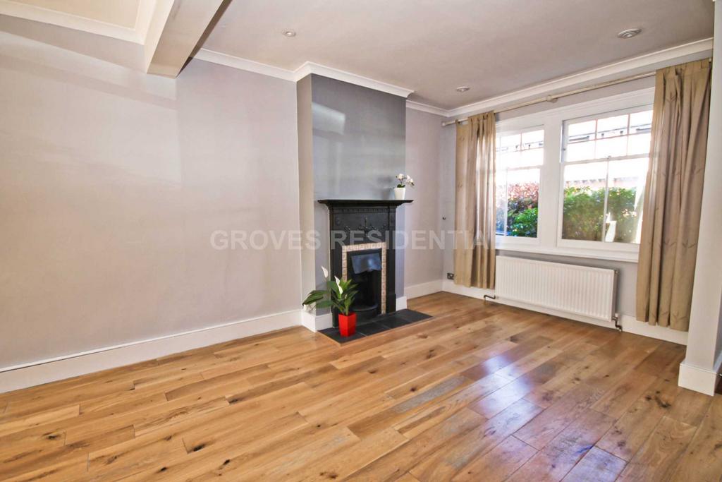 Kingscote Road, New Malden 3 bed terraced house £646,000
