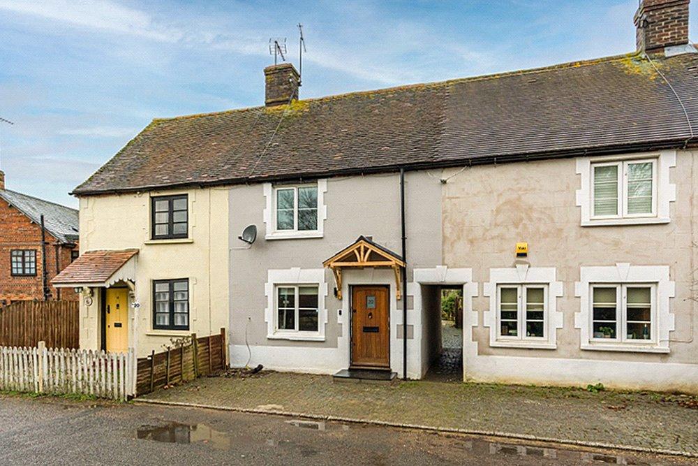 Haddenham Road, Kingsey, Aylesbury, HP17 2 bed semidetached house £