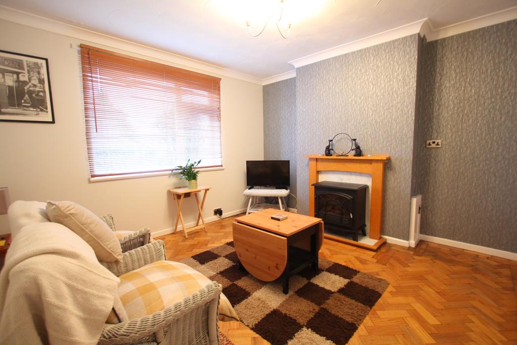 Purcell Road, Llanrumney, Cardiff... 4 bed semidetached house £310,000