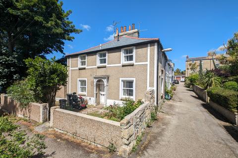 2 bedroom end of terrace house for sale, Park Corner, Penzance, TR18 4SP