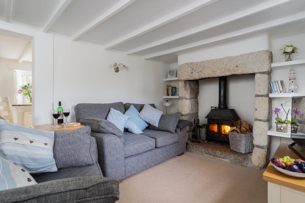 St. Hilary, Penzance, TR20 2 bed semidetached house £355,000