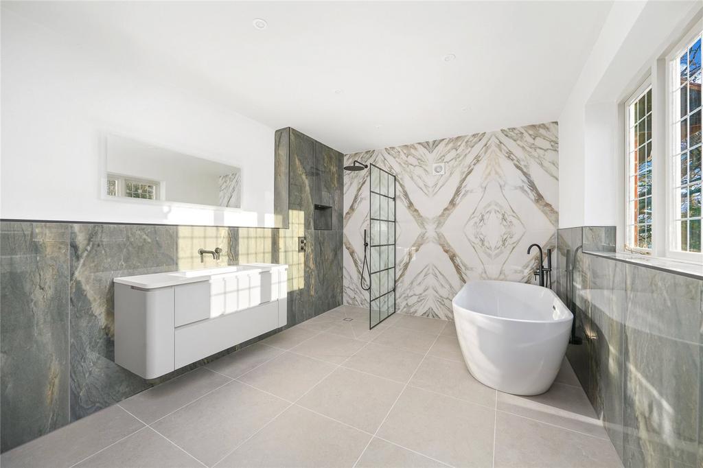 En Suite Bathroom