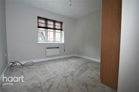 1 bedroom apartment for sale, Downs Road, Luton