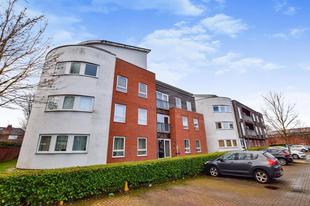Romana Square, Timperley, Altrincham... 2 bed apartment £220,000