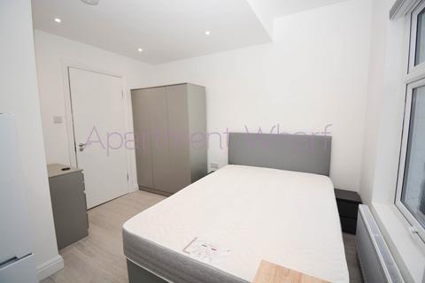 1 bedroom flat to rent, Studio   Crownfield Road    (Stratford), London, E15