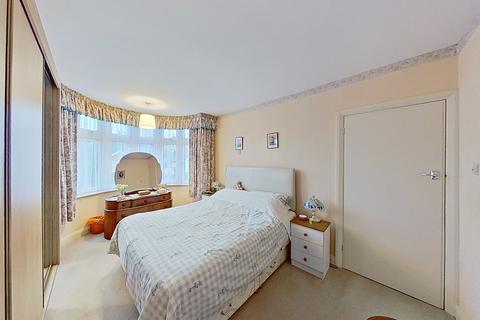 25 Ivanhoe Road, Herne Bay, CT6 6EG