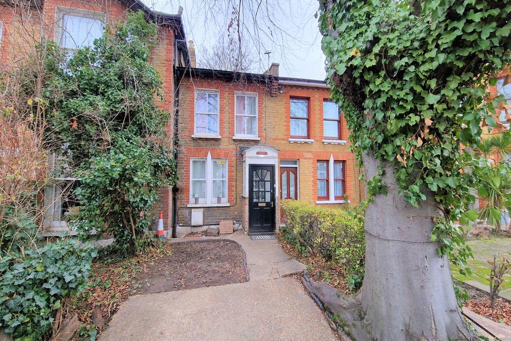 Windsor Road, E7 2 bed terraced house £1,775 pcm (£410 pw)