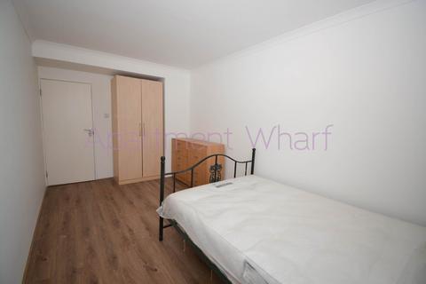 1 bedroom in a flat share to rent - Bowsprit Point  Westferry Road    (Canary Wharf), London, E14