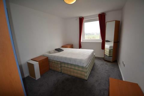 2 bedroom flat to rent - The Peninsula Building, Salford