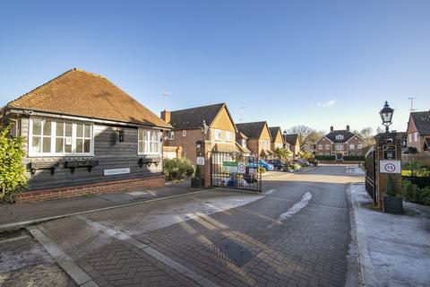12 Regents Place, Loughton, IG10 4PP