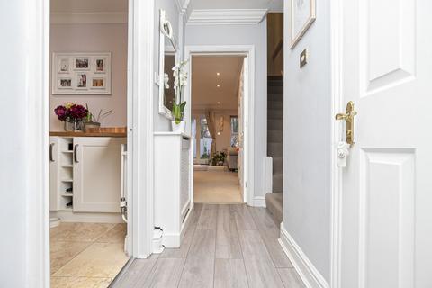 12 Regents Place, Loughton, IG10 4PP