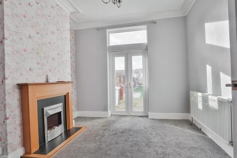 4 bedroom end of terrace house for sale - Durham Street, Hull, HU8 8RE