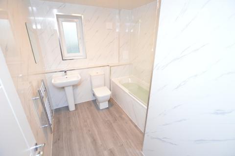 2 bedroom flat to rent, Hill Street, Inverkeithing, KY11