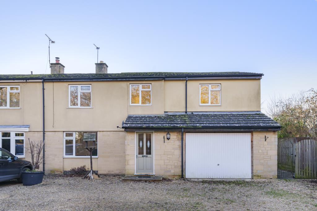 Foxwood Lane, Bradwell Grove, OX18 4 bed semidetached house £1,550