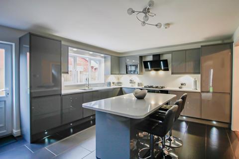 15 Denbigh Circle, Kinmel Bay, Rhyl, LL18 5HW