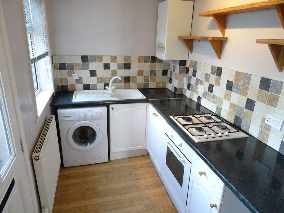 43 Nettleham Road, Woodseats, Sheffield S8 2 bed terraced house £550