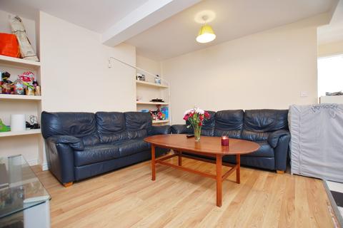5 bedroom semi-detached house to rent, Aldershot Road, Guildford, Surrey, GU2