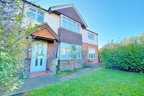 2 bedroom apartment to rent, Aldershot Road, Guildford, Surrey, GU2