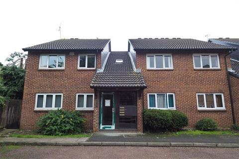 1 bedroom apartment to rent, Hereward Green, Loughton, IG10