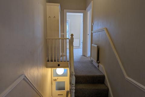 191b Friern Road, London, SE22 0BD
