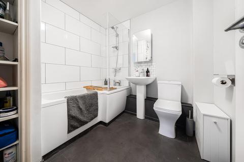 Flat 1, Arundel Court, 16 Beckenham Grove, Bromley, BR2 0XN