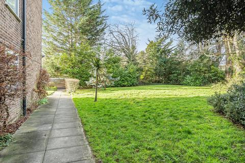 Flat 1, Arundel Court, 16 Beckenham Grove, Bromley, BR2 0XN