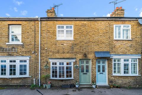 2 Beech Road, Weybridge, KT13 9QF