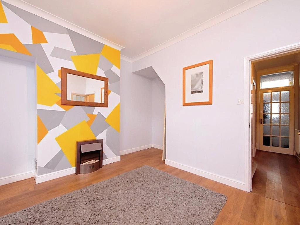 Horner Street, York, North Yorkshire, YO30 2 bed terraced house £190,000