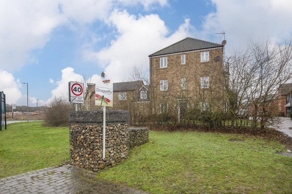Round House Way, Cringleford 2 bed apartment £900 pcm (£208 pw)
