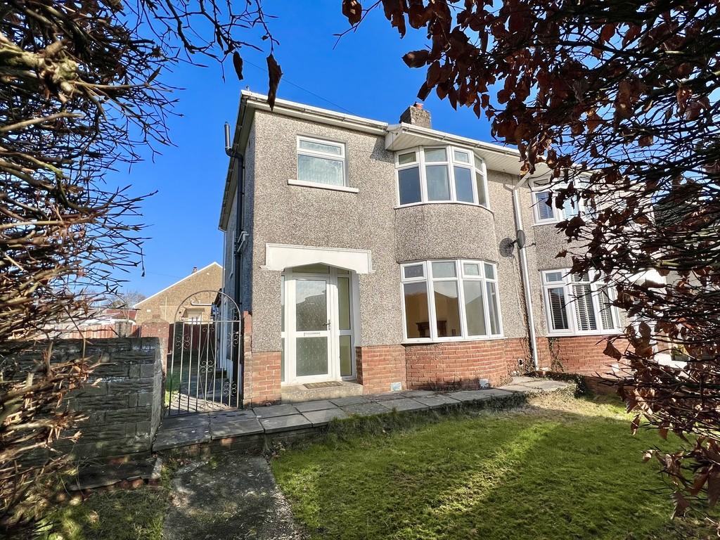 Bryn Llidiard, LItchard, Bridgend... 3 bed semidetached house £235,000